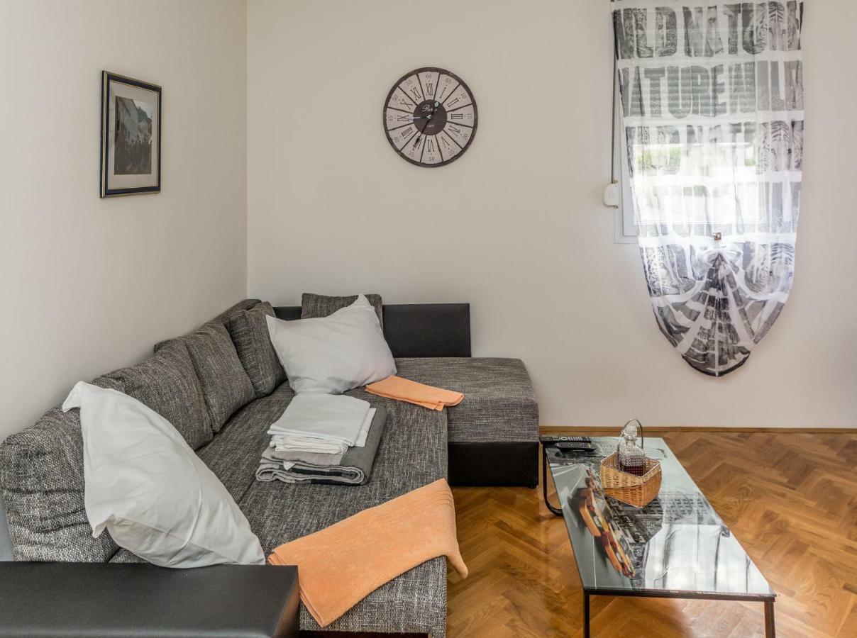 Breki Apartman Подстрана Екстериор снимка